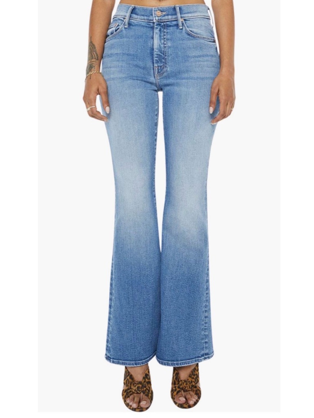 MOTHER Lil' Weekend Flare Jeans in FAN FAVORITE Size 28 Petite